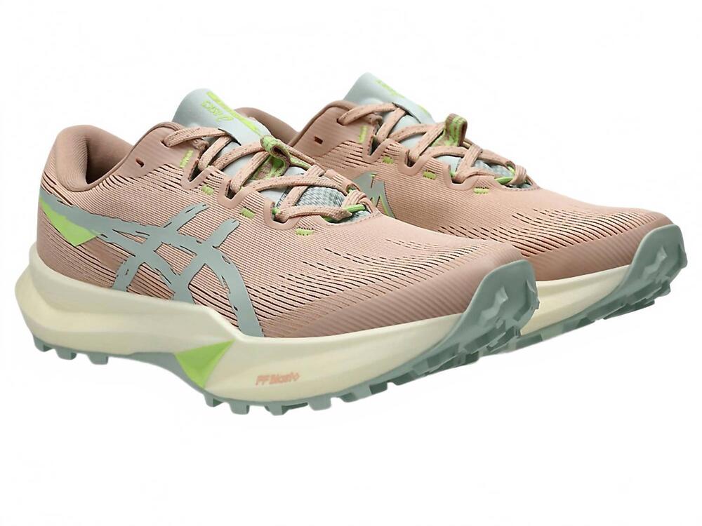 NEW ASICS women's fuji lite 6 shoes in pale apricot/lichen rock